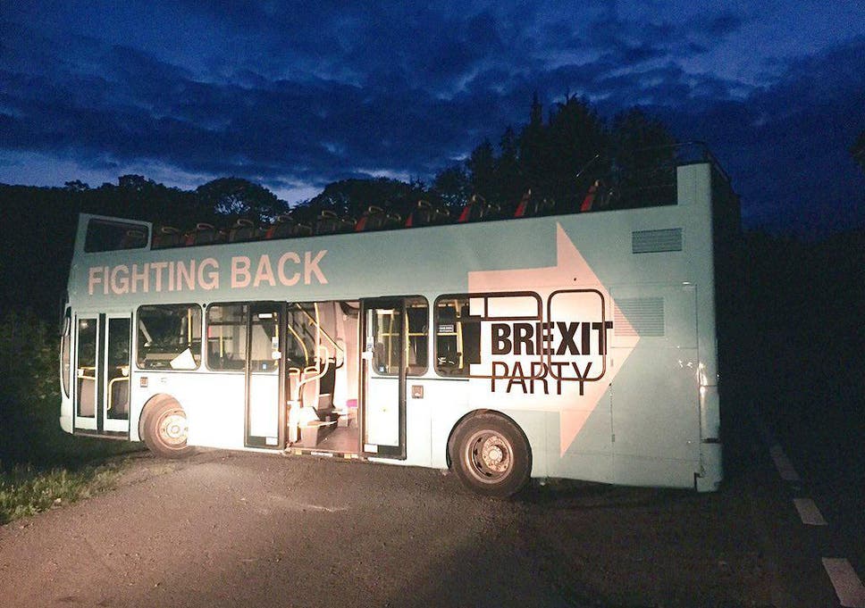Brexit Party Bus